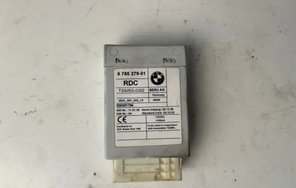 BMW 5 E60 E61 Tire pressure control unit 678527901