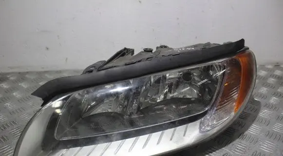 Volvo V70 Headlight/headlamp