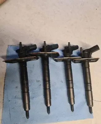 Seat Leon (1P) Fuel injectors set ATA2818