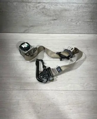BMW 5 F10 F11 Front seatbelt 610126200 610126200B 100715