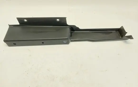 Volvo XC40 Fender end trim 31651852JLK01