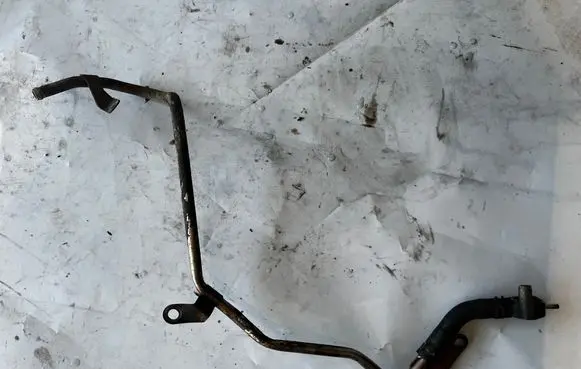 Nissan Patrol Y61 Fuel line/pipe/hose