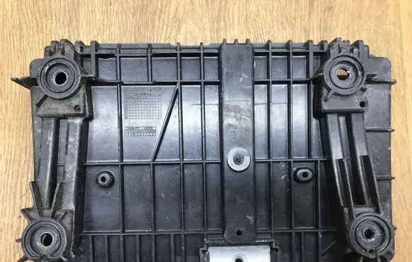Mercedes-Benz C W205 Battery tray A2056200118