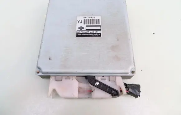 Nissan Almera N16 Engine control unit/module MEC20625