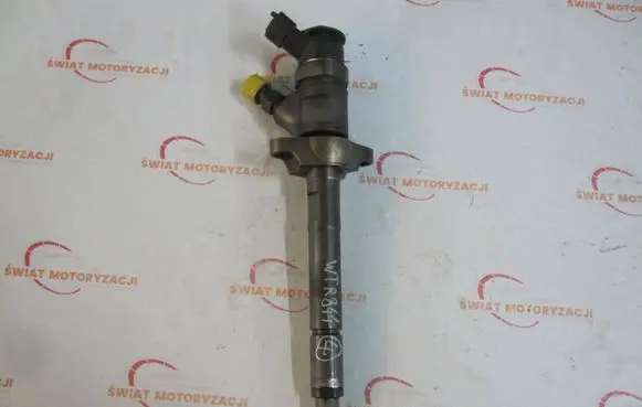 Peugeot 206 Fuel injector 0445110311