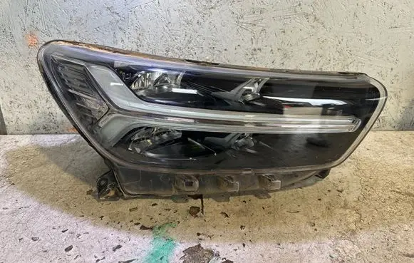 Volvo XC40 Headlight/headlamp 32342525 2202286383