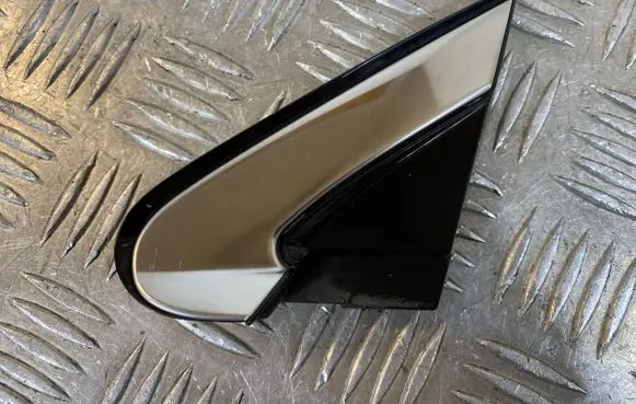 Subaru Outback (BS) Fender end trim 65250AL010
