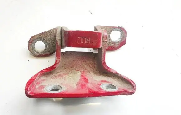 KIA Ceed Rear door lower hinge