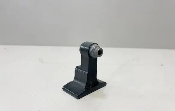 BMW X6 G06 Front door upper hinge 7333060