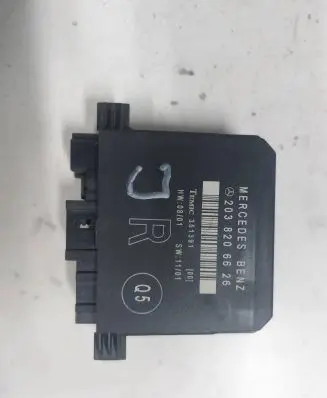 Mercedes-Benz C W203 Door control unit/module 2038206626 351391