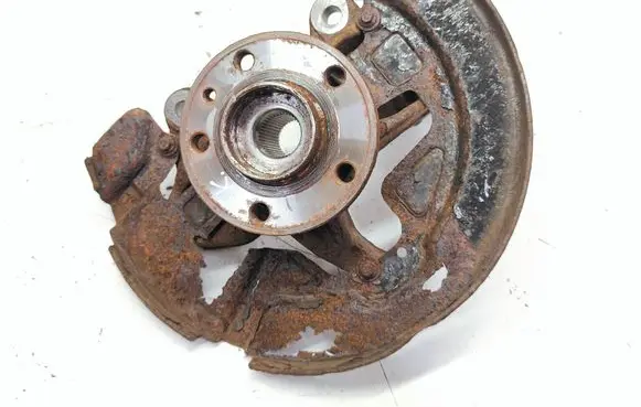 Volvo S60 Front wheel hub
