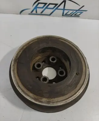 Volkswagen PASSAT B5 Crankshaft pulley 038105243