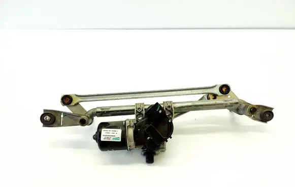 Front wiper linkage and motor