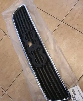 Audi A4 S4 B5 8D Front bumper upper radiator grill DC19008 AD07007GA 7047035