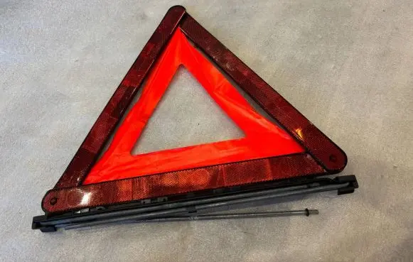 Audi A6 S6 C5 4B Emergency warning sign 4B9860251A