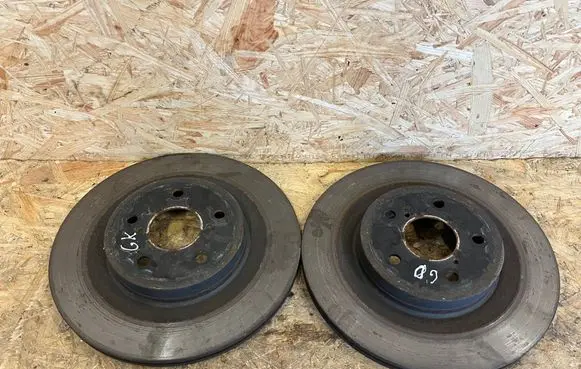 Toyota RAV 4 (XA50) Rear brake disc