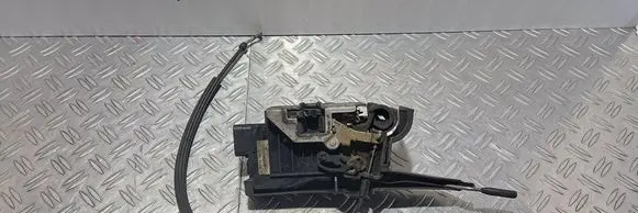 Mercedes-Benz ML W163 Front door lock A1637202535