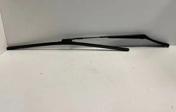 Volkswagen PASSAT B8 Front wiper blade arm 3G2955410