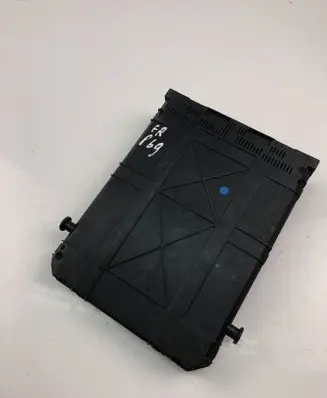 Peugeot 207 Fuse module 9664983080