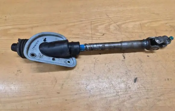 Hyundai Sonata Steering column universal joint 6F02D 20060607