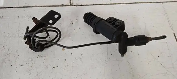 Mazda 6 Clutch master cylinder KE047