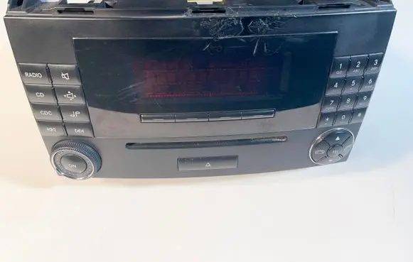 Head unit multimedia control