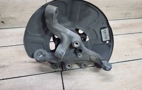 Mercedes-Benz E W212 Front lower control arm/wishbone 2123307200 101433209005