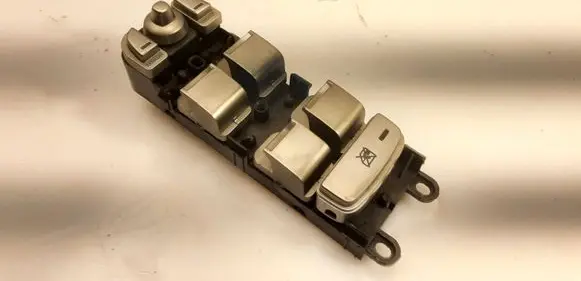 Jaguar XF X250 Electric window control switch 8X2314540AE