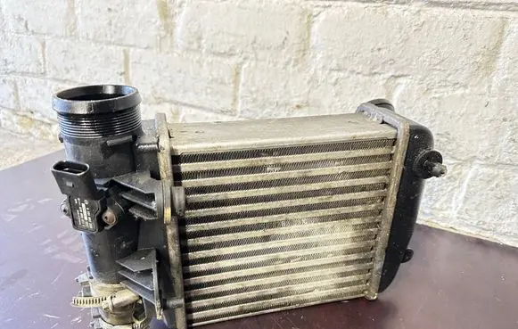 Audi A6 S6 C6 4F Intercooler radiator 4F0145805E
