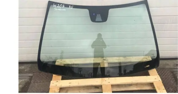 Mercedes-Benz E C207 W207 Front windscreen/windshield window 43R000134 E000255 DOT24M203AS1