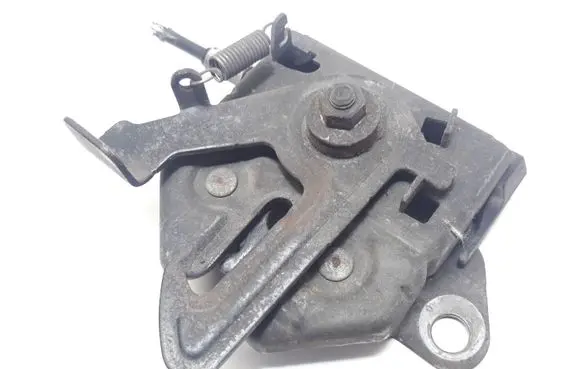 Mazda Premacy Engine bonnet/hood lock/latch loop/hook 