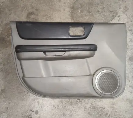 Nissan X-Trail T30 Front door card panel trim 80901