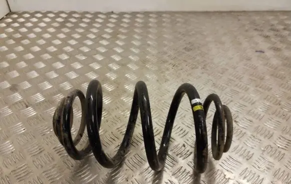 Opel Vivaro Rear coil spring