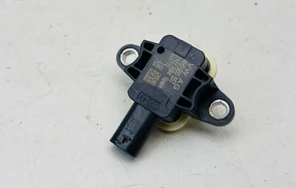 Audi A1 Airbag deployment crash/impact sensor 4H0955557