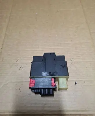 Citroen C4 Grand Picasso Coolant fan relay 9801916680