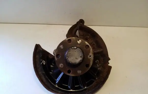 Volkswagen e-Golf Rear wheel hub
