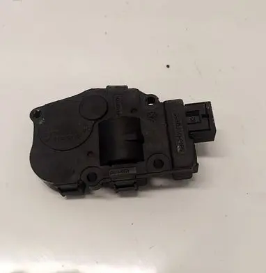 Mercedes-Benz C AMG W204 Air flap motor/actuator 410475520