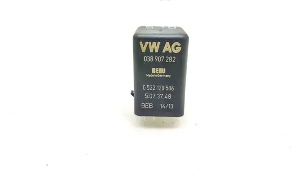 Volkswagen Transporter - Caravelle T5 Glow plug pre-heat relay 038907282 5073748 0522120506
