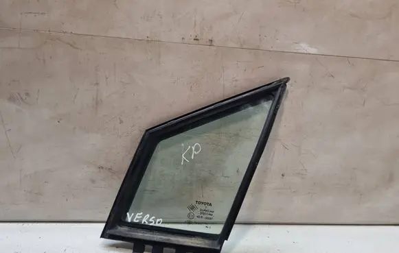Toyota Corolla Verso AR10 Front door vent window glass four-door 43R00097