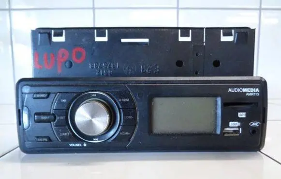 Volkswagen Lupo Radio/GPS head unit trim 