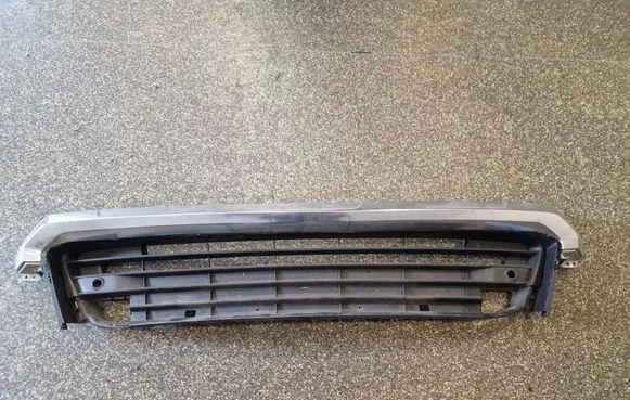 Lexus RX 450H Front bumper lower grill 5243748040