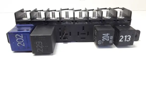 Audi A6 S6 C4 4A Fuse module 4A0941822 896046