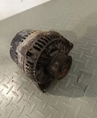 Audi A6 S6 C4 4A Generator/alternator