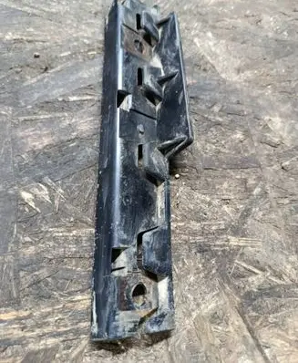 BMW 5 E60 E61 Front bumper mounting bracket 7066228