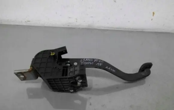 Clutch pedal