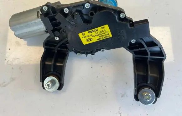 Hyundai i30 Rear window wiper motor
