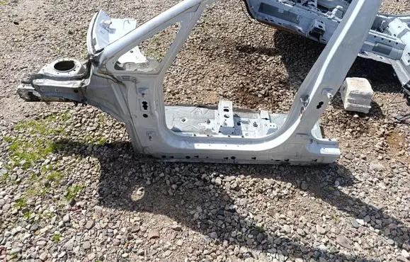 BMW 2 F46 Front quarter panel 
