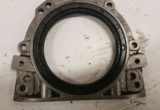 Volkswagen Corrado other engine part 055103173