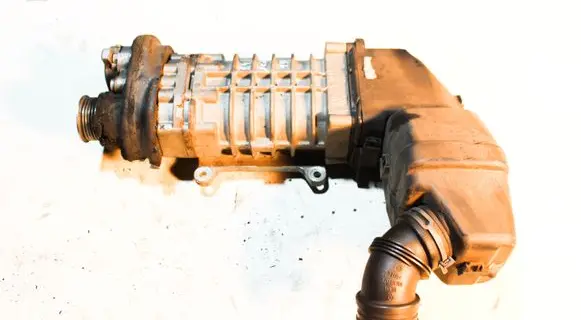 Volkswagen Golf V Turbo 03C145851L 325484