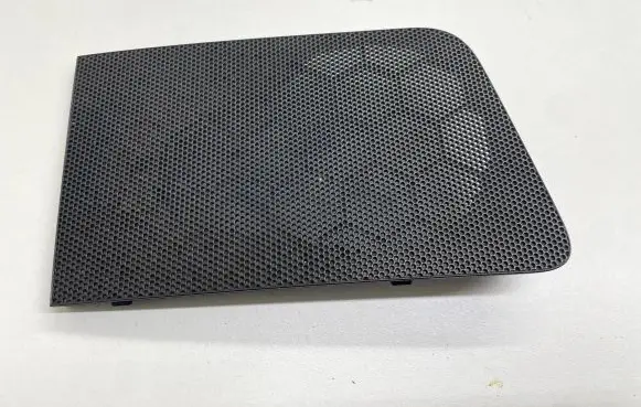 Side speaker trim/cover
